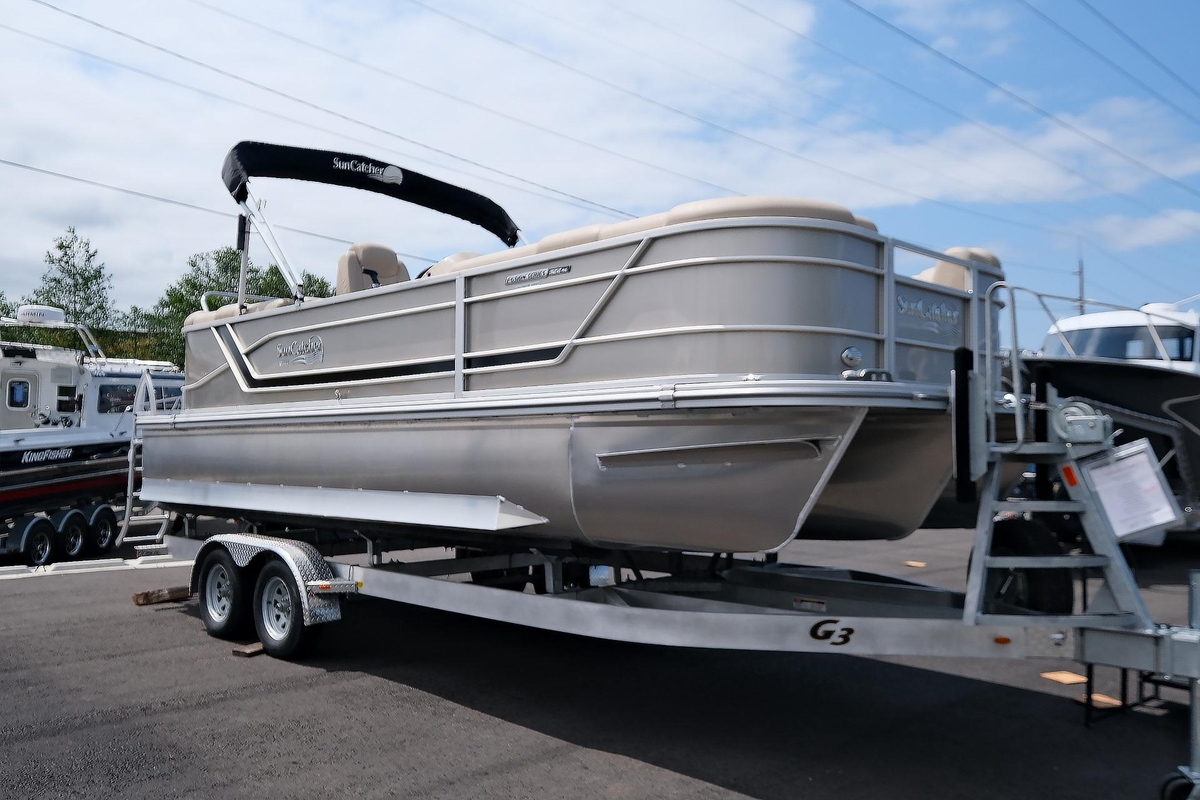 2023 SunCatcher Fusion 322RC - Sold Boat