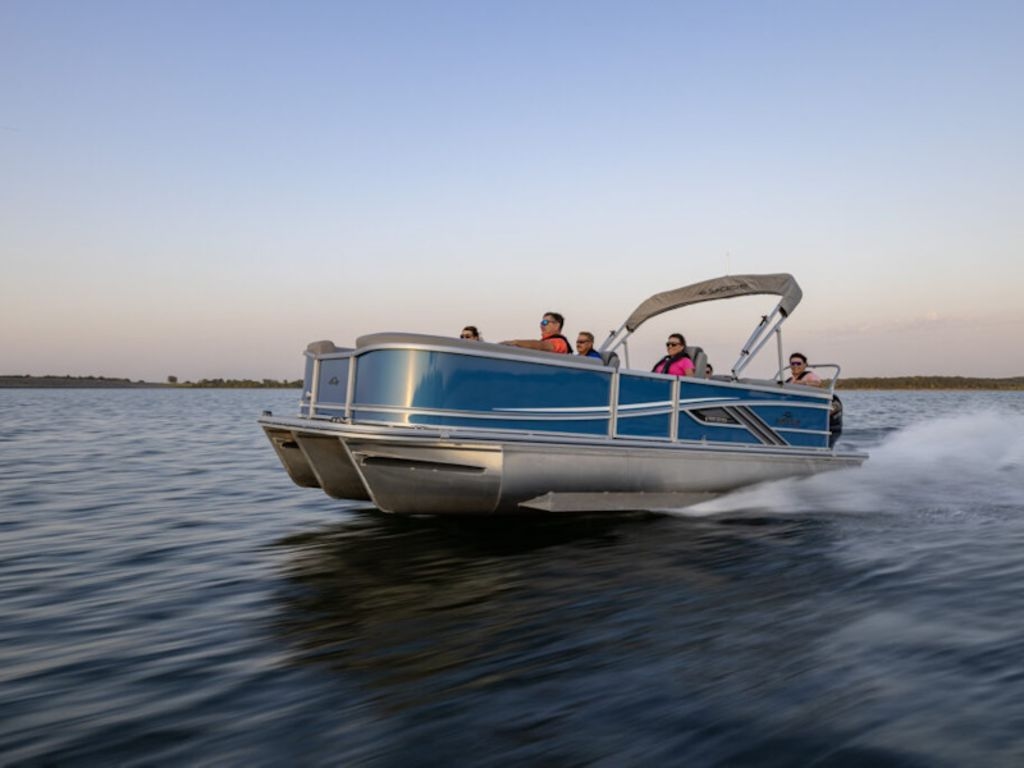 2025 SunCatcher Fusion 324RC - Sold Boat