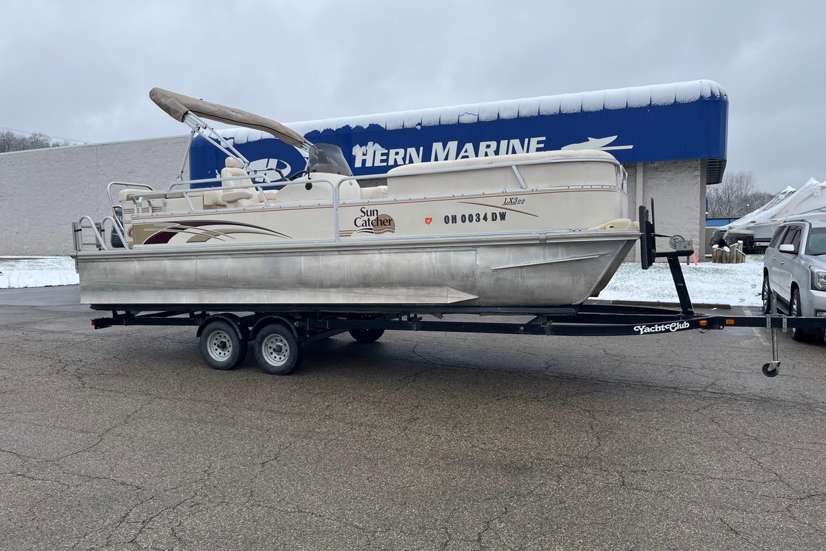 2005 SunCatcher LX3 22 Cruise - Sold Boat