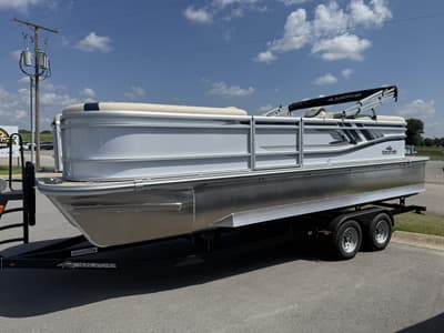 BOATZON | SunCatcher Select 322RC WYamaha 150 2026
