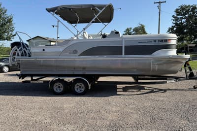 BOATZON | SunCatcher Select 322SS 2022 BOATZON | SunCatcher Select 322SS 2022