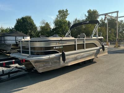BOATZON | SunCatcher Select 324RC 2022