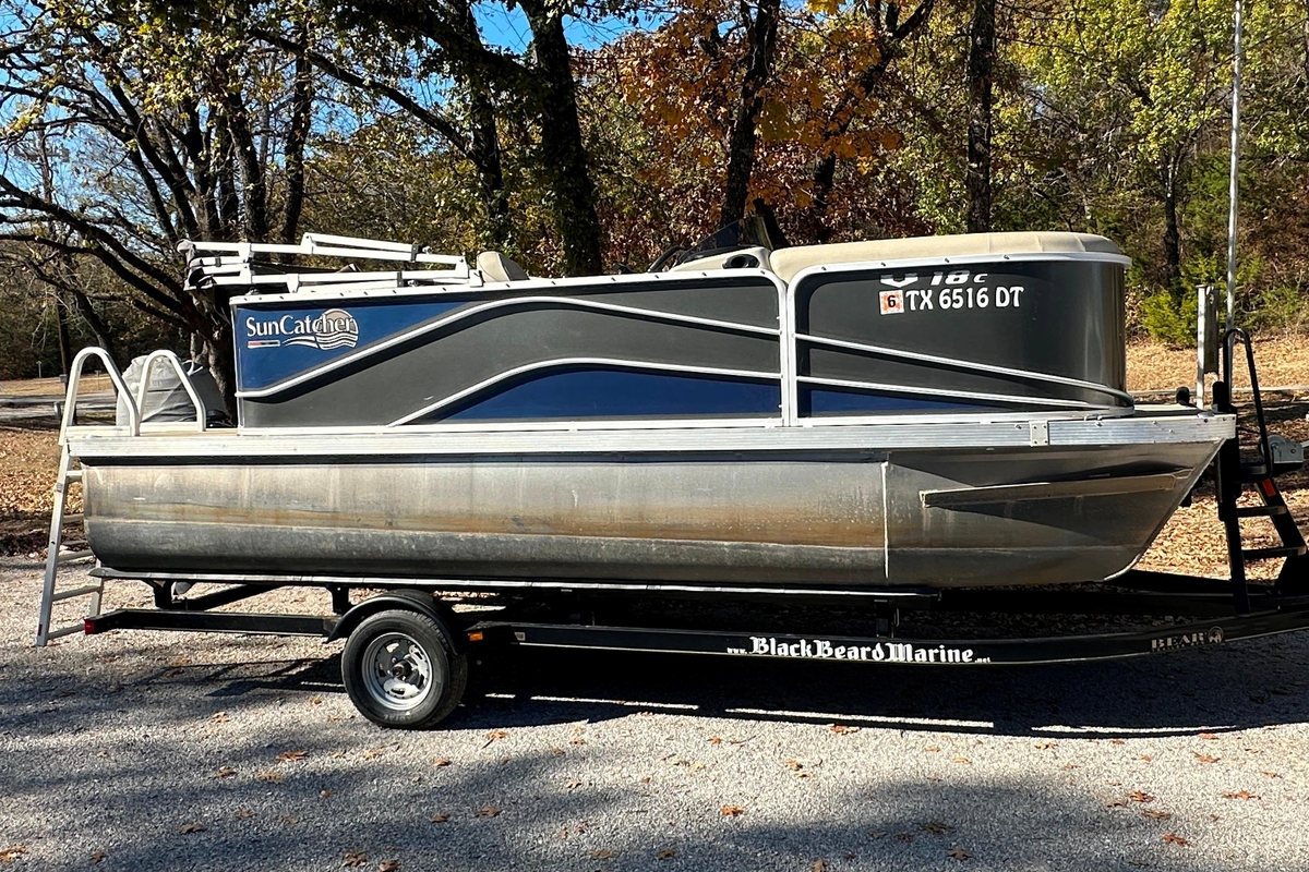 2017 SunCatcher V18 Cruise - Sold Boat