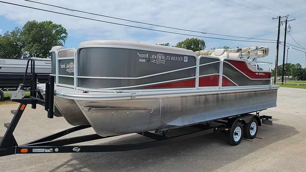 2019 SunCatcher V322 SS - Sold Boat
