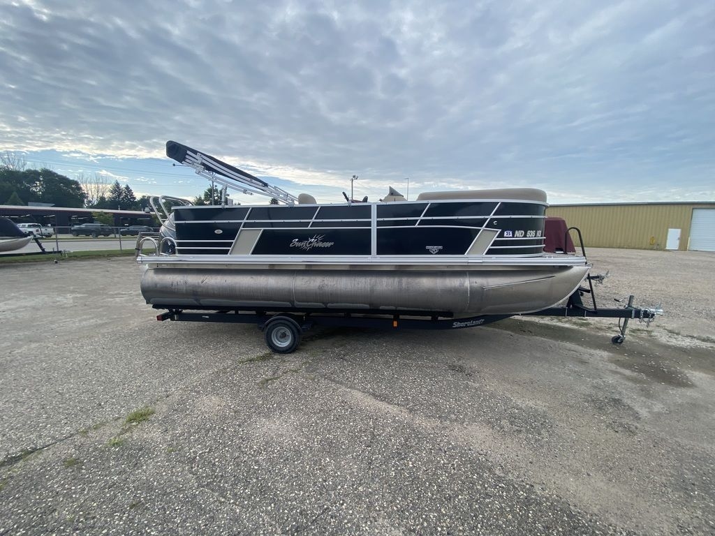 2019 SunChaser 20 TRIPLE 90HP AND BUNK TRAILER - Sold Boat
