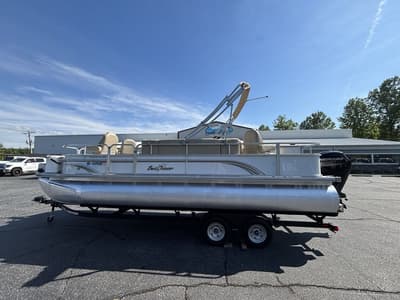 BOATZON | SunChaser CLASSIC 8525DS 2016