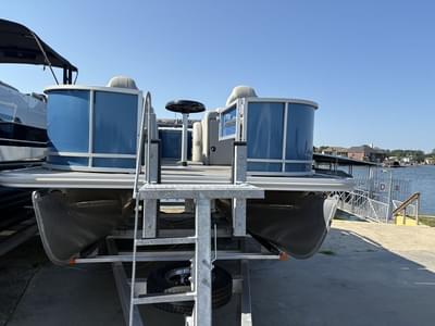 BOATZON | SunChaser Geneva Fish 22 Fish 40 2024