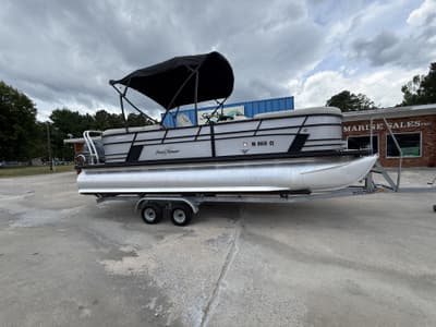BOATZON | SunChaser Geneva Sport 22 LR DH 2019