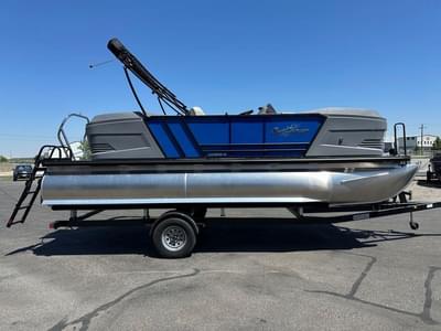BOATZON | SunChaser Lucerne 20 LR DH 2026