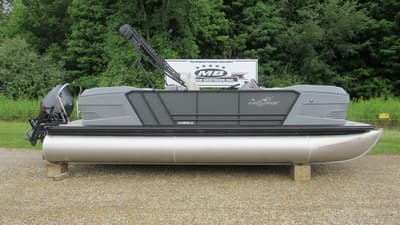 BOATZON | SunChaser Lucerne 22 LRDH 2027