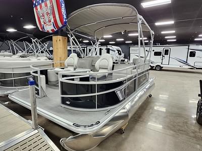 BOATZON | SunChaser Vista 16 FISH 2025 BOATZON | SunChaser Vista 16 FISH 2025