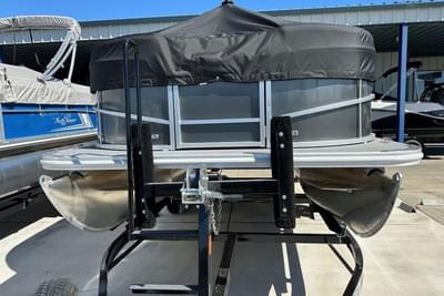 BOATZON | SunChaser Vista 18 LR 2024