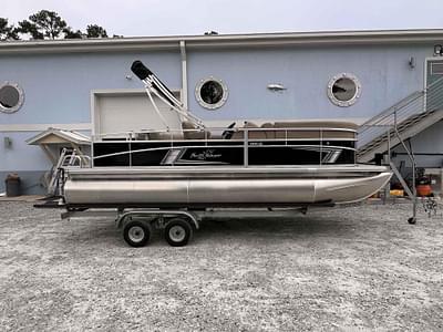 BOATZON | SunChaser Vista 20 CRB 2025 BOATZON | SunChaser Vista 20 CRB 2025
