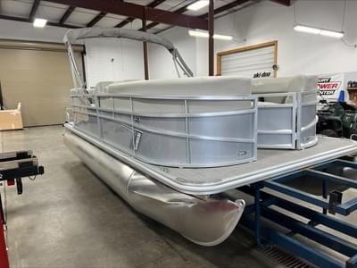 BOATZON | SunChaser Vista 20 LR 2024 BOATZON | SunChaser Vista 20 LR 2024