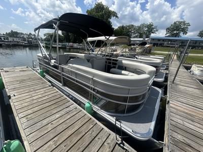 BOATZON | SunChaser Vista 20 LR 2025