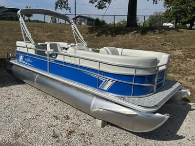 BOATZON | SunChaser Vista 22 LR DH 2026 BOATZON | SunChaser Vista 22 LR DH 2026