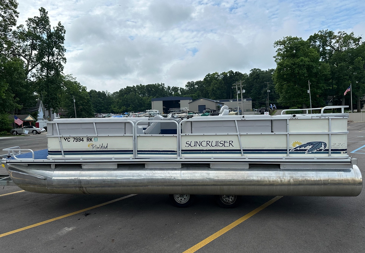 1997 Suncruiser 22 - Sold Boat