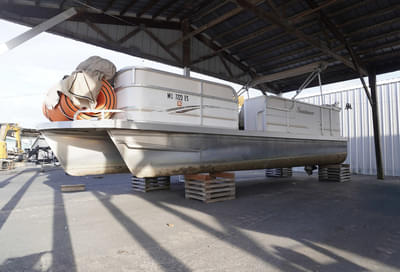 BOATZON | Sundance Majestic 240D 2000