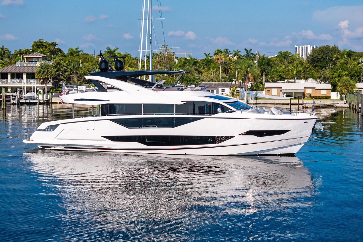 2024 Sunseeker 90 Ocean - Sold Boat