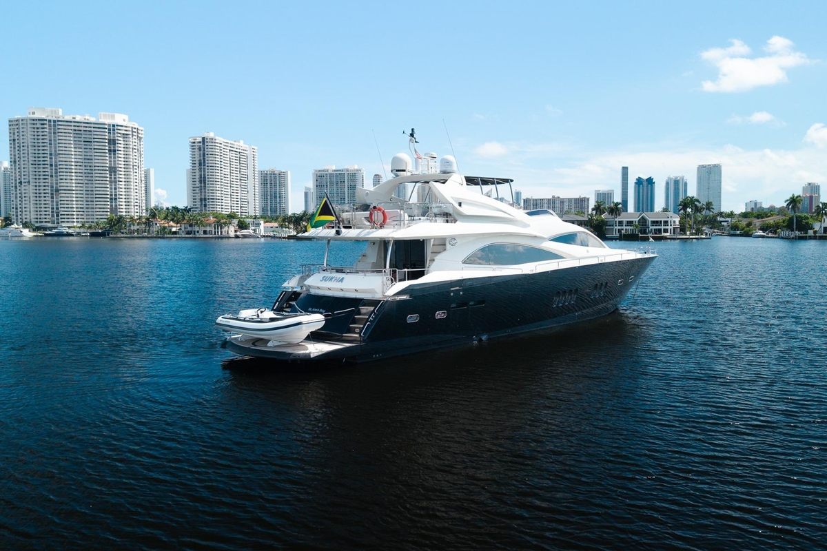 2008 Sunseeker 90 Yacht - Sold Boat