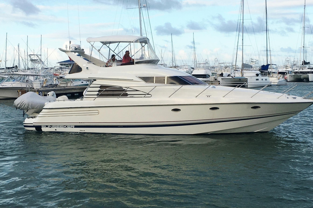 1997 Sunseeker Manhattan 48 - Sold Boat