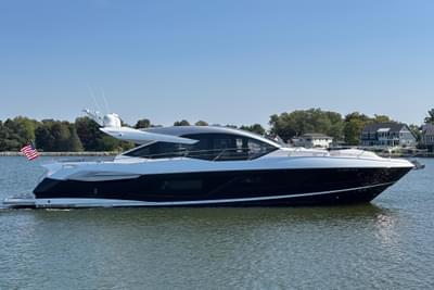BOATZON | Sunseeker Predator 74 2018