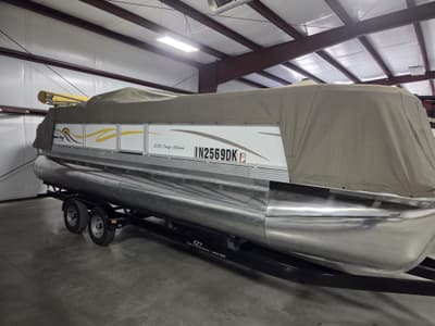 BOATZON | Sunset Bay 230 Cruz Silver 2009