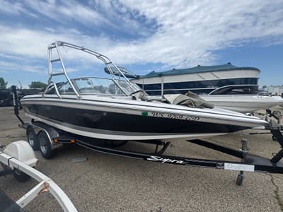 BOATZON | Supra Launch 2001