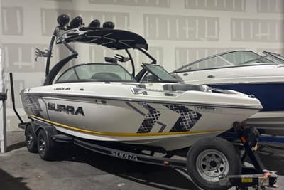 BOATZON | Supra Launch 21 V 2012