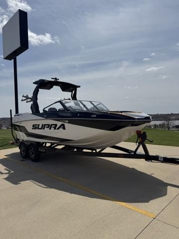 2025 Supra SV 400 - Sold Boat