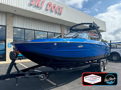 BOATZON | Supreme Boats S240 2026