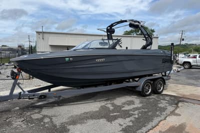 BOATZON | Supreme S220 2024