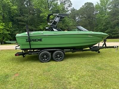 BOATZON | Supreme S220 2024