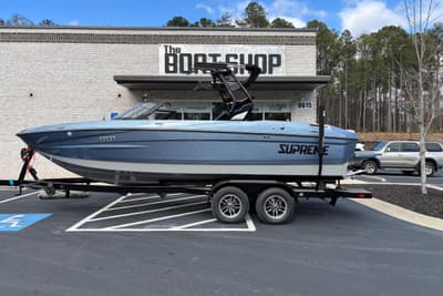 BOATZON | Supreme S220 2026 BOATZON | Supreme S220 2026