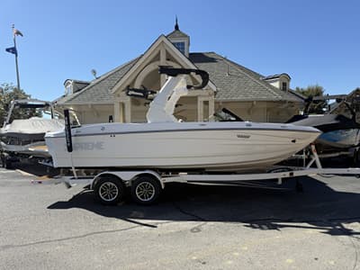 BOATZON | Supreme S220 2027