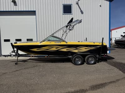 BOATZON | Supreme V220 2008