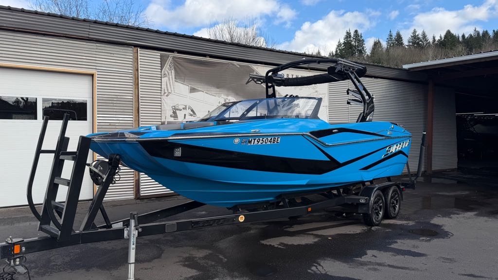 2021 Supreme Supreme ZS232 2021 - Sold Boat