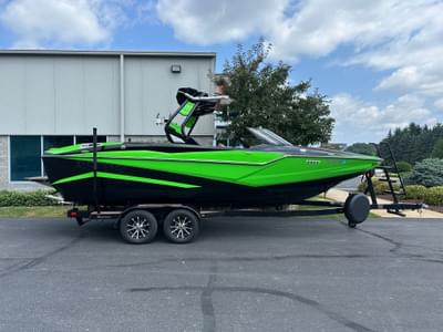BOATZON | Supreme ZS232 2022