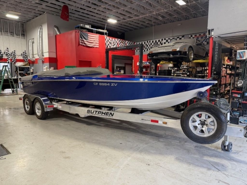 2009 Sutphen 21 SSX - Sold Boat