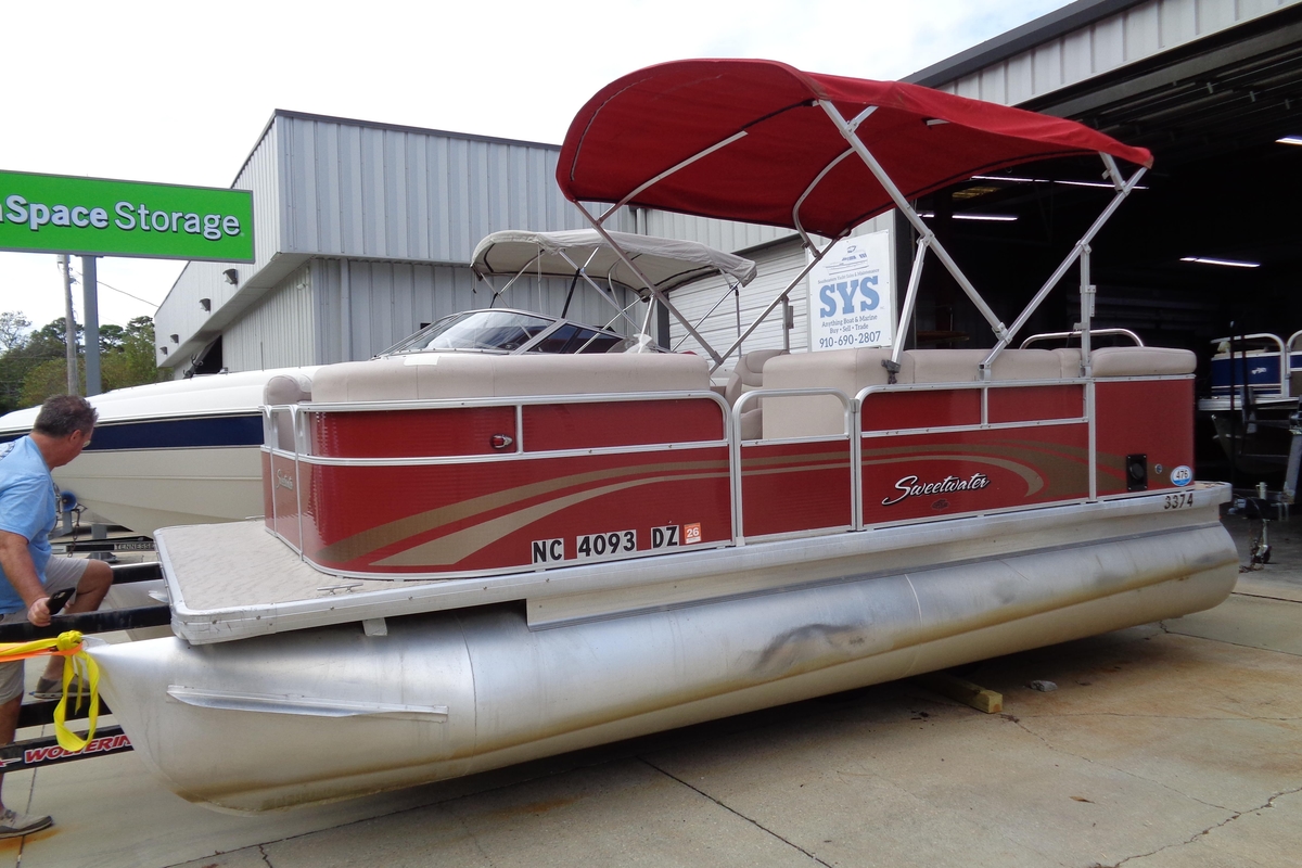 2014 Sweetwater 2086 DFS - Sold Boat