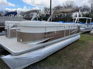 BOATZON | Sweetwater 2286C3 22FT MODEL 2011