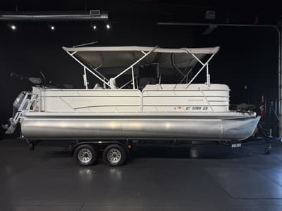 BOATZON | Sweetwater 2386 FS 2022