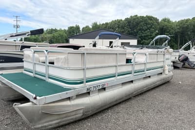 BOATZON | Sweetwater Challenger 220 ES 1999