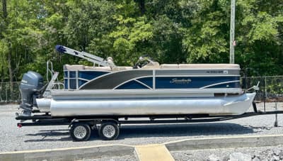 BOATZON | Sweetwater (Godfrey) 200 Premium Edition 2014 BOATZON | Sweetwater (Godfrey) 200 Premium Edition 2014