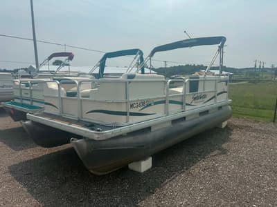 BOATZON | Sweetwater Pontoon 2005