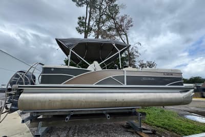 BOATZON | Sweetwater Premium Edition 255 SL 2017