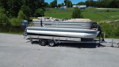 BOATZON | Sweetwater SW 2286 C Sport 25 2019