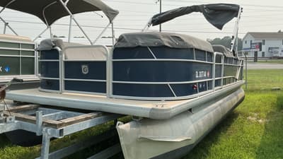 BOATZON | Sweetwater Sweetwater 2286 Fish and Cruise 2016 BOATZON | Sweetwater Sweetwater 2286 Fish and Cruise 2016