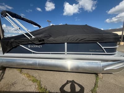 BOATZON | Sweetwater Sweetwater Fishing 2086 FS 2026