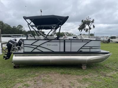 BOATZON | Sylvan 818 Fish 2026